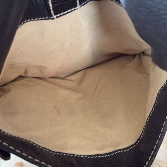 Roots Leather Venetian Tribe Large Cross Body Bag Black - Picture 12 of 16